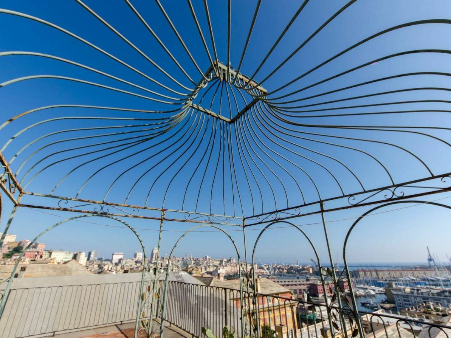 Joivy Sunny Apartment With Panoramic Terrace And Stunning View Génova Exterior foto
