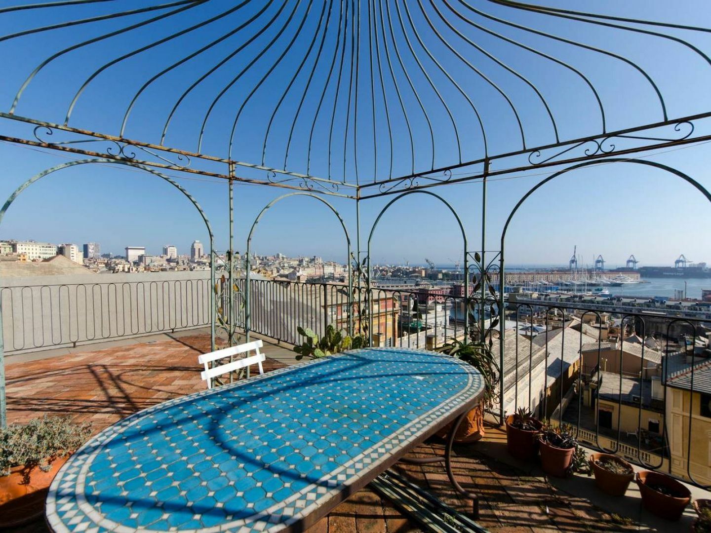 Joivy Sunny Apartment With Panoramic Terrace And Stunning View Génova Exterior foto